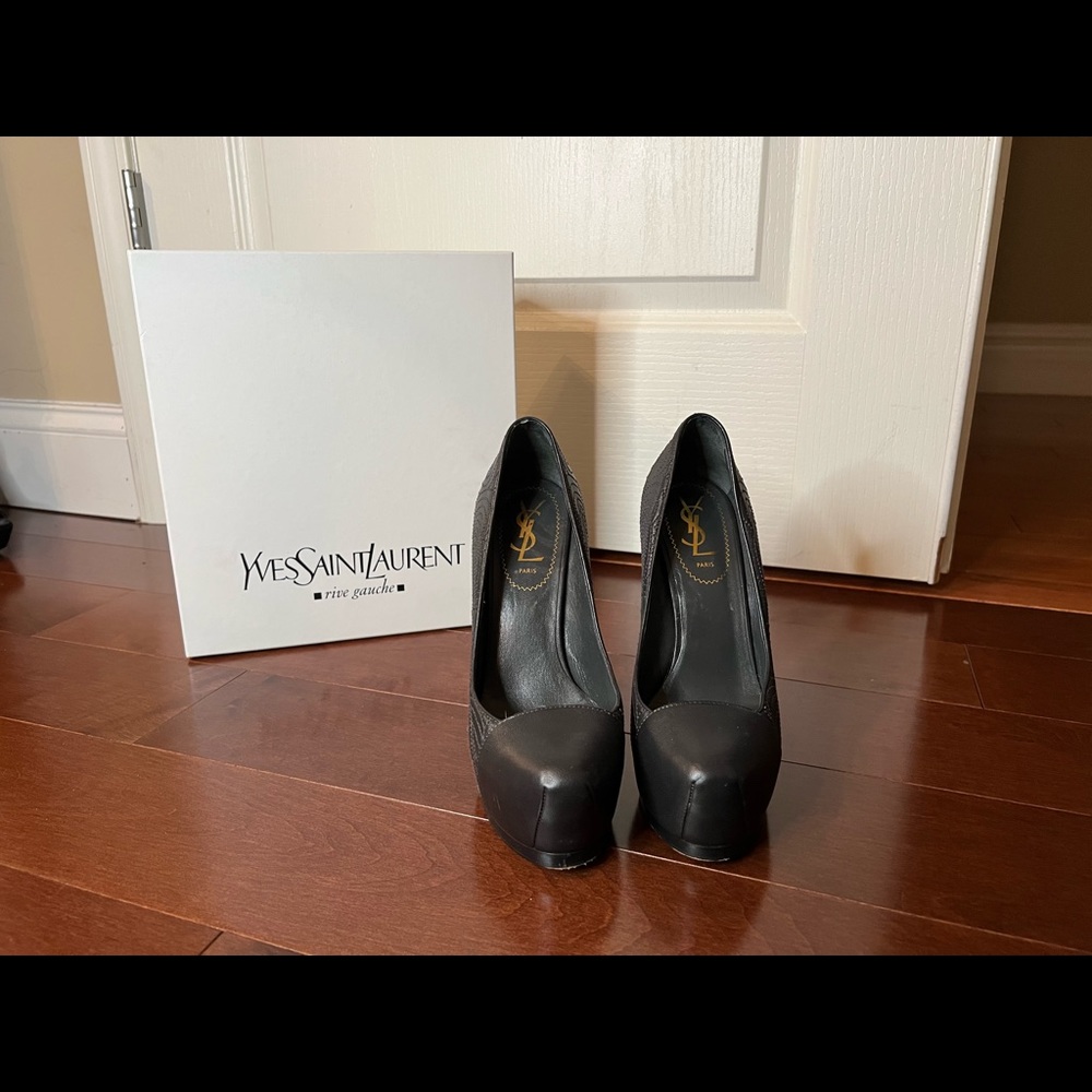 Stunning YSL Tribute pumps, limited edition style in grey leather w/ embroidery - Picture 11 of 11